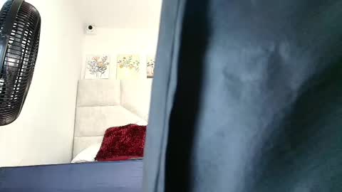 Snapshot of elizawiliamst chatting on November 2025 11:32:01 AM Eliza online show from November 2025 11:32:01 AM