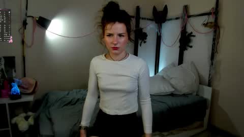 harlotte online show from November 2025 09:30:02 AM