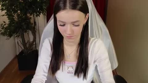 elizzza_ online show from November 2025 05:41:02 AM