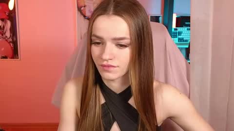elizzza_ online show from May 2026 05:14:02 AM