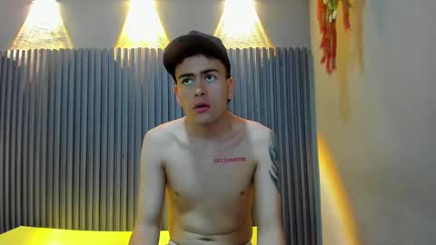 Snapshot of ell_mono chatting on November 2025 07:36:02 PM ell_mono online show from November 2025 07:36:02 PM