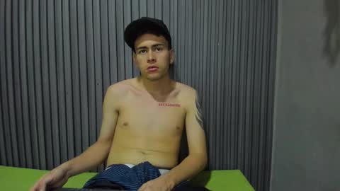 Snapshot of ell_mono chatting on November 2025 08:31:01 PM ell_mono online show from November 2025 08:31:01 PM