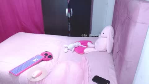 Snapshot of ella_2sweet chatting on September 2025 02:48:02 AM Ella online show from September 2025 02:48:02 AM
