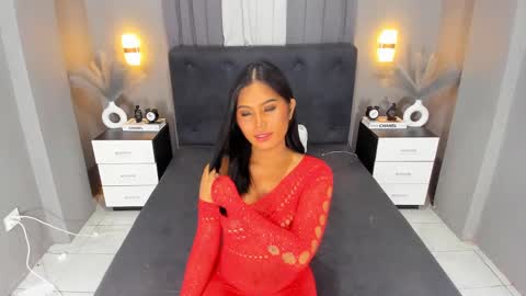 Ella online show from December 2024 05:55:02 PM