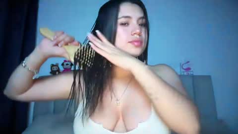 Snapshot of ella_aq chatting on July 2026 05:06:01 AM Ella online show from July 2026 05:06:01 AM