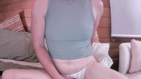 Snapshot of ella_girlnextdoor chatting on February 2025 02:36:02 AM Ella - Girl Next Door online show from February 2025 02:36:02 AM