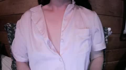 Snapshot of ella_girlnextdoor chatting on September 2025 11:10:01 AM Ella - Girl Next Door online show from September 2025 11:10:01 AM