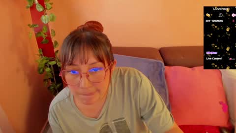 Snapshot of ella_harry chatting on January 2025 04:36:02 PM Ella and Harry online show from January 2025 04:36:02 PM