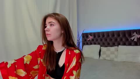 Ella Mayers online show from February 2025 04:41:02 AM