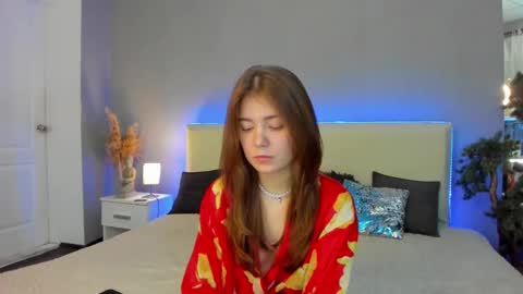 Ella Mayers online show from February 2025 04:57:01 PM