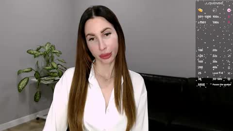 Snapshot of ella_sea chatting on November 2025 09:31:02 AM Ella online show from November 2025 09:31:02 AM