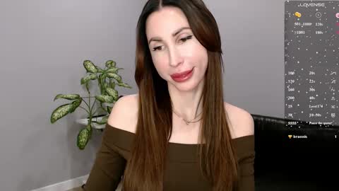 Snapshot of ella_sea chatting on November 2025 07:11:02 AM Ella online show from November 2025 07:11:02 AM