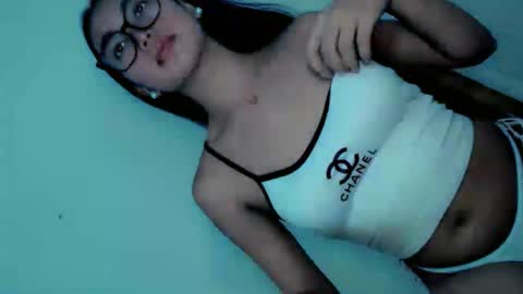 ella_walkerxxx online show from June 2026 03:44:01 PM
