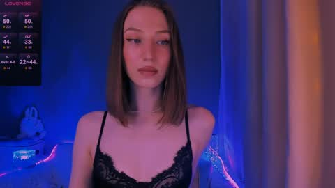 ellaamber online show from April 2026 09:21:01 AM