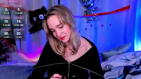 Snapshot of ellabloom chatting on October 2025 03:47:02 PM Ella online show from October 2025 03:47:02 PM