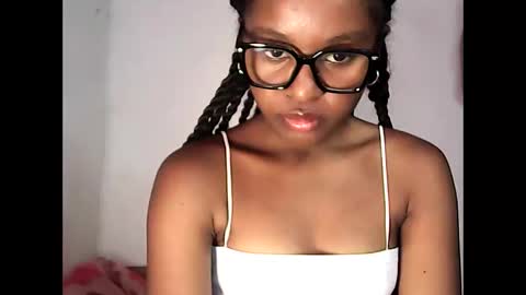 ellah245 online show from March 2026 11:05:02 AM