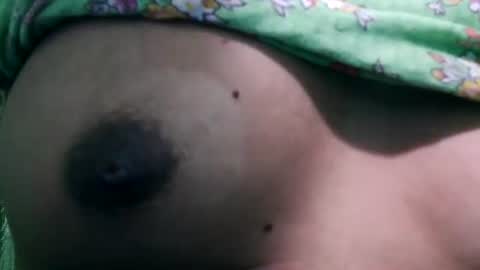 Snapshot of ellah_morena chatting on December 2025 02:50:02 AM Ellah online show from December 2025 02:50:02 AM