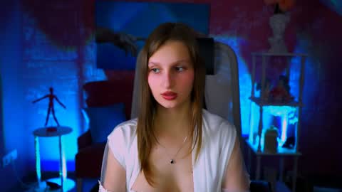 Snapshot of ellahorton chatting on January 2025 04:38:01 PM Ella online show from January 2025 04:38:01 PM