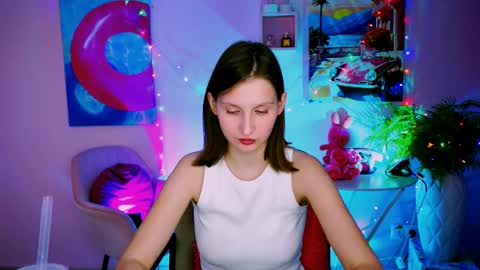 Snapshot of ellahorton chatting on April 2026 02:08:02 PM Ella online show from April 2026 02:08:02 PM