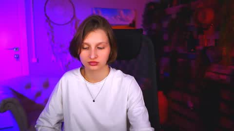 Snapshot of ellahorton chatting on May 2026 06:05:01 PM Ella online show from May 2026 06:05:01 PM