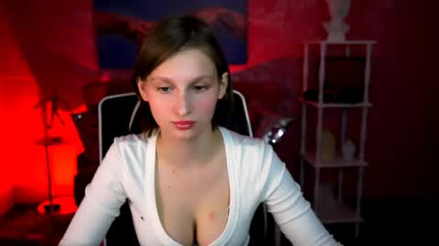 Snapshot of ellahorton chatting on May 2026 12:13:01 PM Ella online show from May 2026 12:13:01 PM