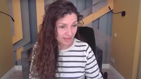 EllaLongs online show from November 2025 12:29:02 PM