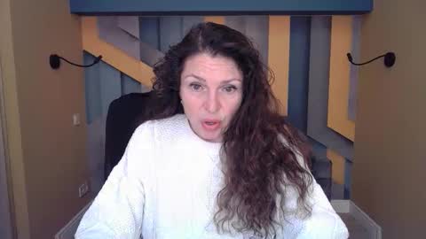 EllaLongs online show from February 2026 12:30:01 PM