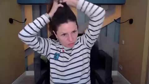 EllaLongs online show from April 2026 11:29:02 AM