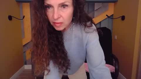EllaLongs online show from June 2026 11:34:01 AM