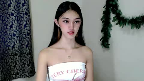 Snapshot of ellamiller69 chatting on September 2025 10:15:02 PM ELLA online show from September 2025 10:15:02 PM