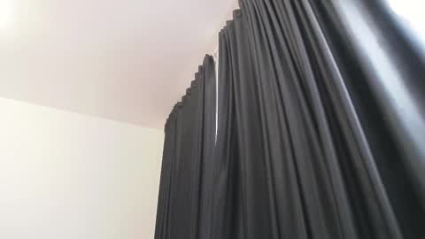 Snapshot of ellasins chatting on March 2026 07:15:01 AM ellasins online show from March 2026 07:15:01 AM