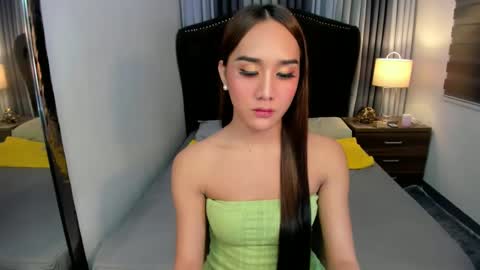 Sophia online show from February 2025 08:22:01 PM