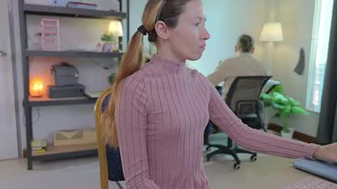 Snapshot of ellcrys chatting on January 2026 12:48:02 AM im Elsa lets go Subscribe to my OF and Youtube -35 online show from January 2026 12:48:02 AM