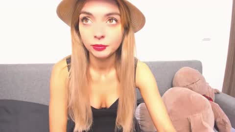 ellen_flow online show from December 2024 04:47:01 PM