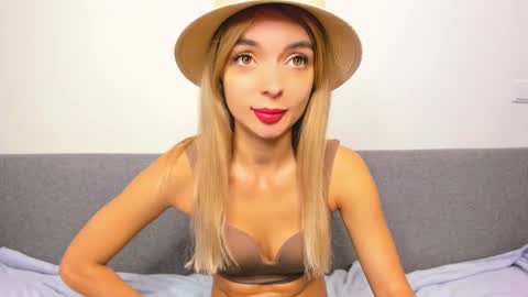 ellen_flow online show from February 2025 05:48:02 AM