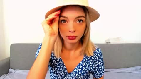 ellen_flow online show from October 2025 12:15:02 PM