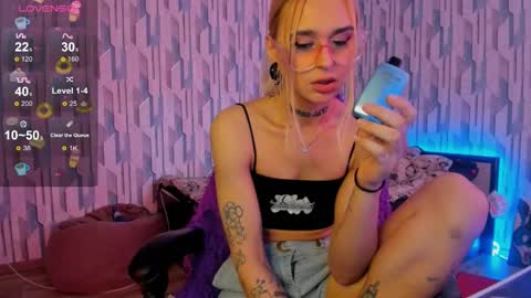 Snapshot of elli_26 chatting on January 2025 10:21:02 AM Ellie online show from January 2025 10:21:02 AM