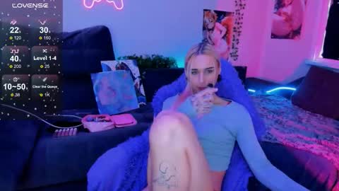 Snapshot of elli_26 chatting on November 2025 11:10:01 AM Ellie online show from November 2025 11:10:01 AM