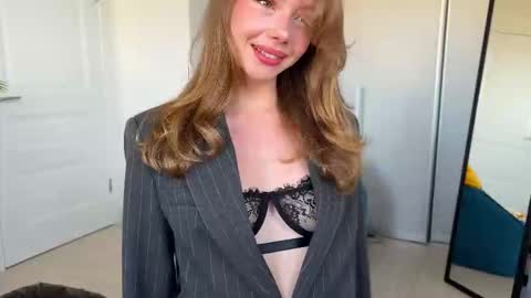 Snapshot of elli_harmon chatting on September 2025 01:02:01 PM Ellie  --- Ill see you either on Friday or Saturday and definitely on Sunday  online show from September 2025 01:02:01 PM