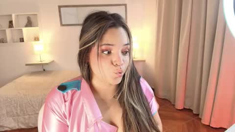 elli_snow online show from December 2025 08:57:02 PM