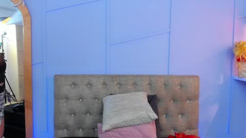 Ellie Taylor online show from December 2024 11:59:01 PM