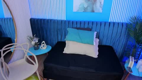 Ellie Taylor online show from January 2025 09:27:01 AM