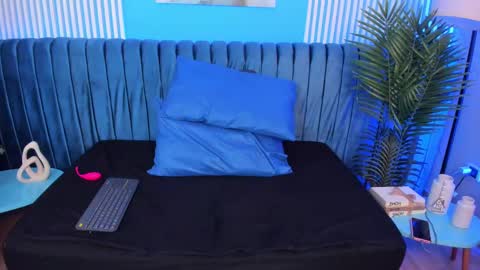 Ellie Taylor online show from February 2025 03:10:02 AM