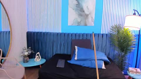 Ellie Taylor online show from March 2025 09:16:01 AM