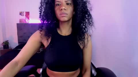  Ellie   online show from November 2025 03:23:01 PM