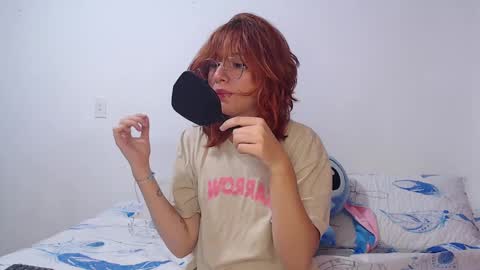 Snapshot of ellie_andy19 chatting on February 2025 04:27:01 AM kev  dani online show from February 2025 04:27:01 AM