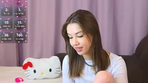 ellie online show from September 2025 08:10:01 PM