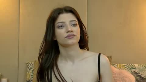 Snapshot of ellie_west chatting on July 2026 05:11:01 AM EllieWest online show from July 2026 05:11:01 AM
