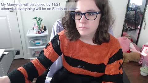 Ellie Charmful online show from November 2025 09:30:02 PM