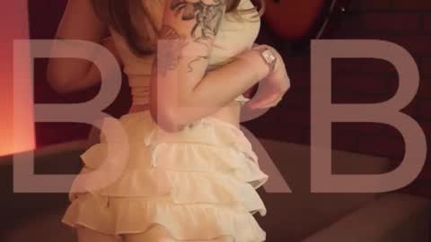 elliecutes online show from January 2026 05:56:01 AM